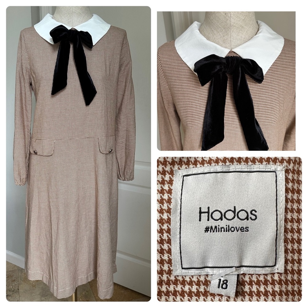 Hadas Dress in a Houndstooth print with Peter Pan Collar & Ribbon Bow tie